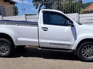 2015 Toyota Hilux 2.5D-4D 4x4 SRX for sale