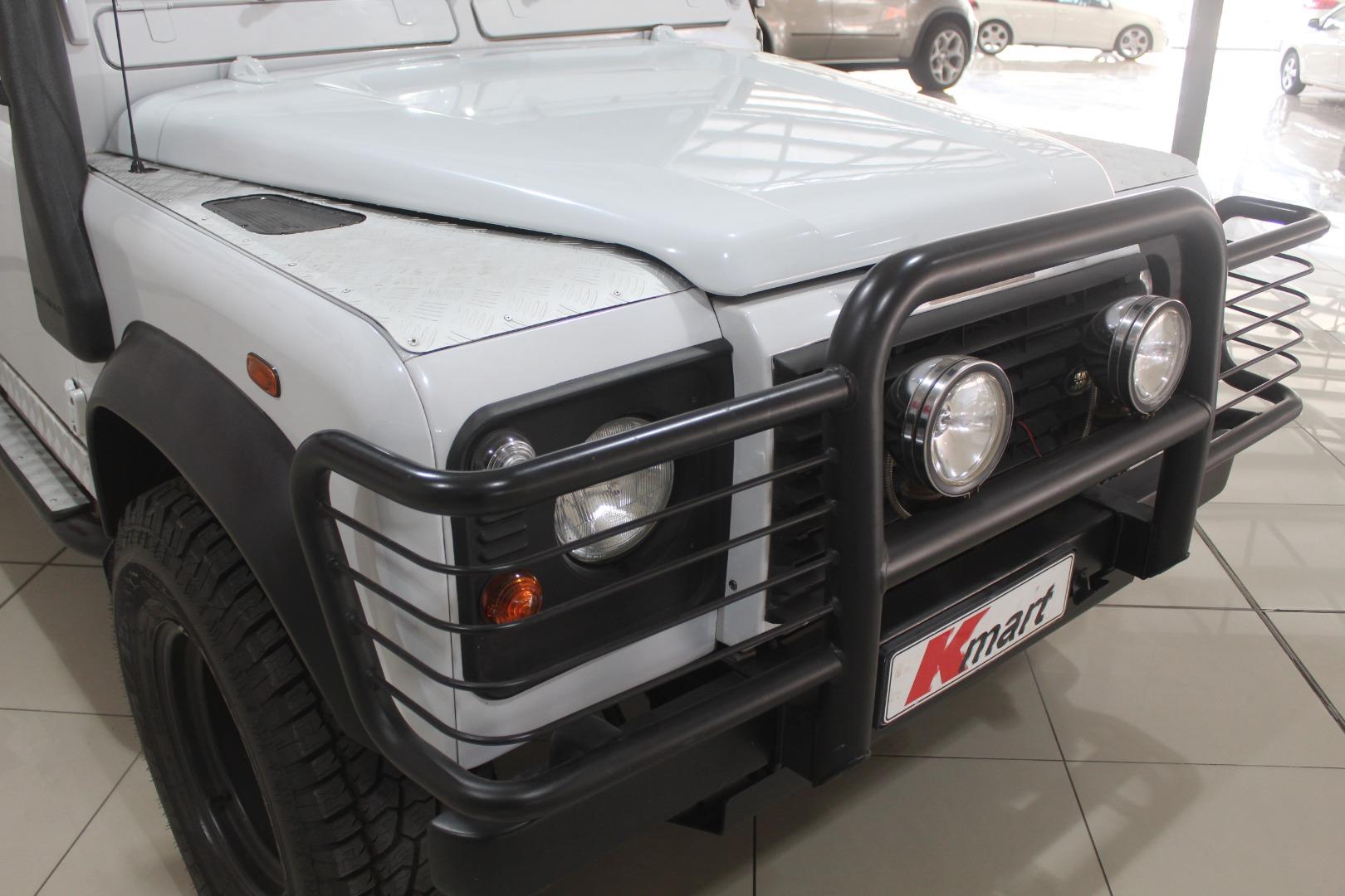 Land Rover Defender 110 2.5 Td5 Double Cab Kmart Auto
