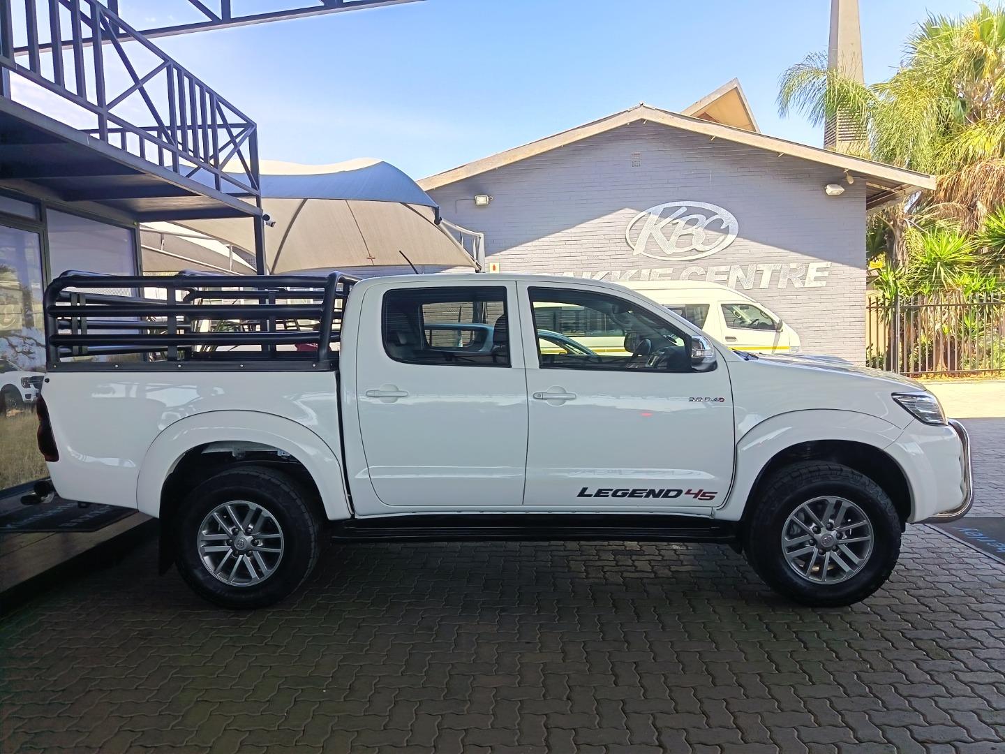 Toyota Hilux 3.0D-4D Double Cab Raider Legend 45 Kimberley Bakkie Centre
