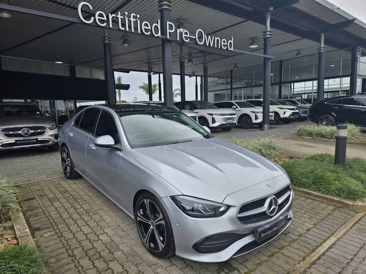 Mercedes-Benz C-Class C200 Avantgarde Ronnies Motors Certified Pre Owned EL