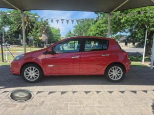 2010 Renault Clio 1.6 Dynamique for sale