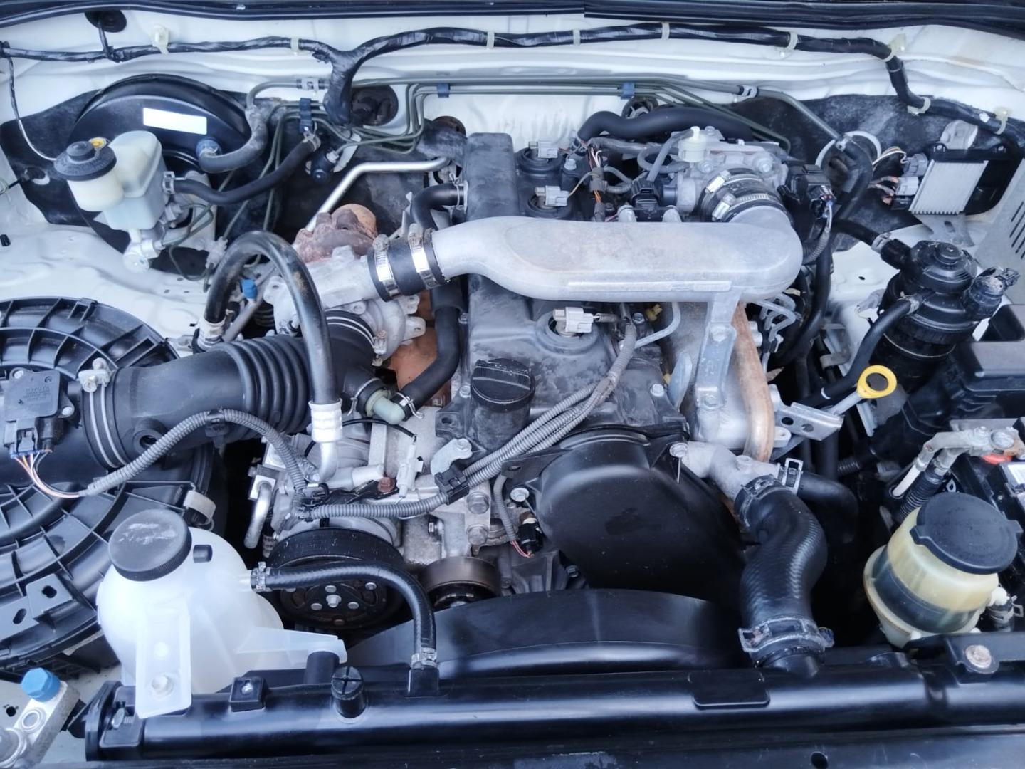 Toyota Hilux 2.5D-4D OJB Auto Innovations