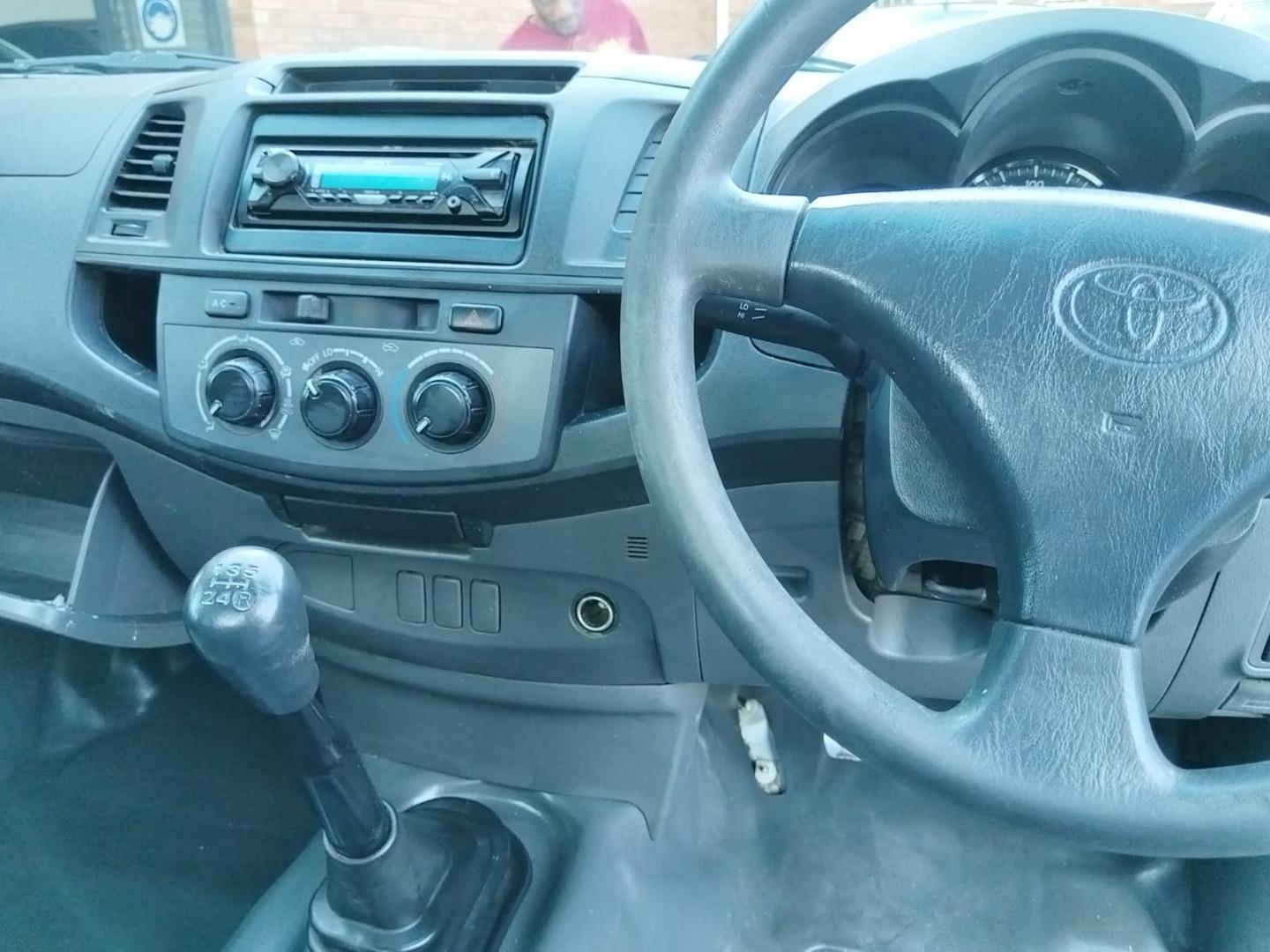 Toyota Hilux 2.5D-4D OJB Auto Innovations