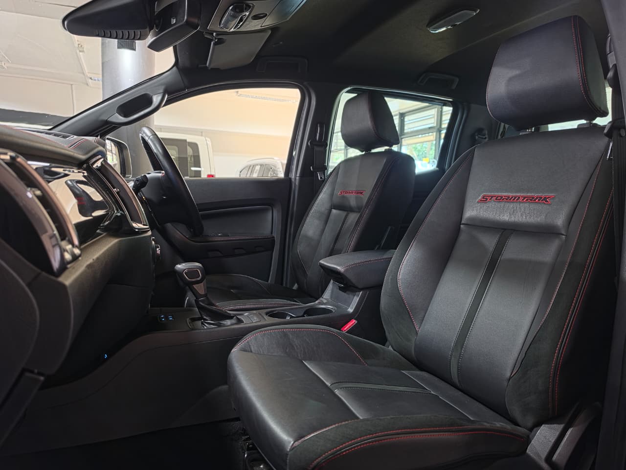 Ford Ranger 2.0Bi-Turbo Double Cab Hi-Rider Stormtrak SMG Lexus Umhlanga