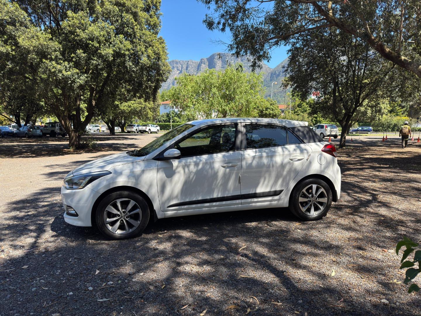 Hyundai i20 1.4 Fluid W U Cars