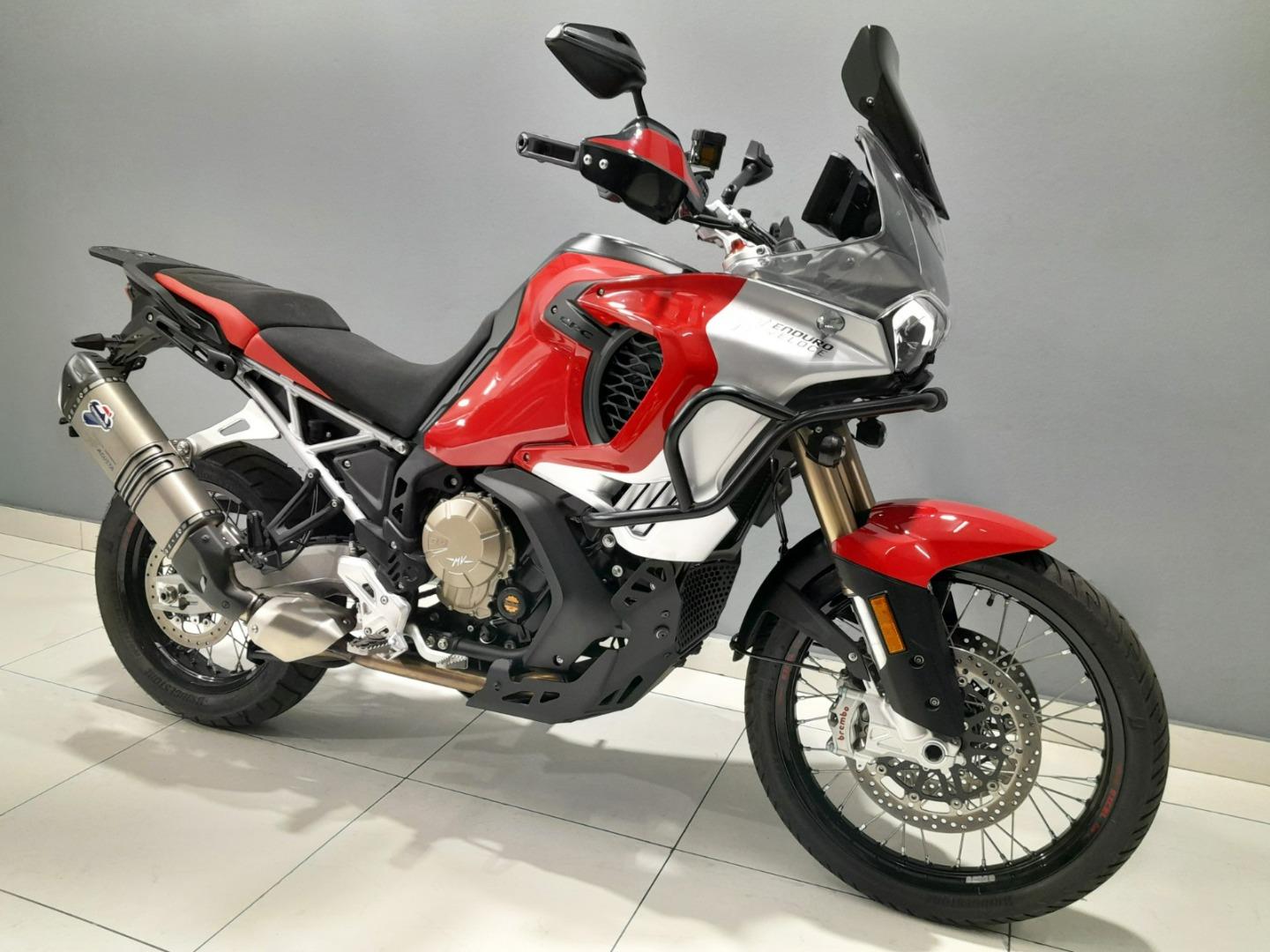Mv Agusta 950 ENDURO VELOCE
