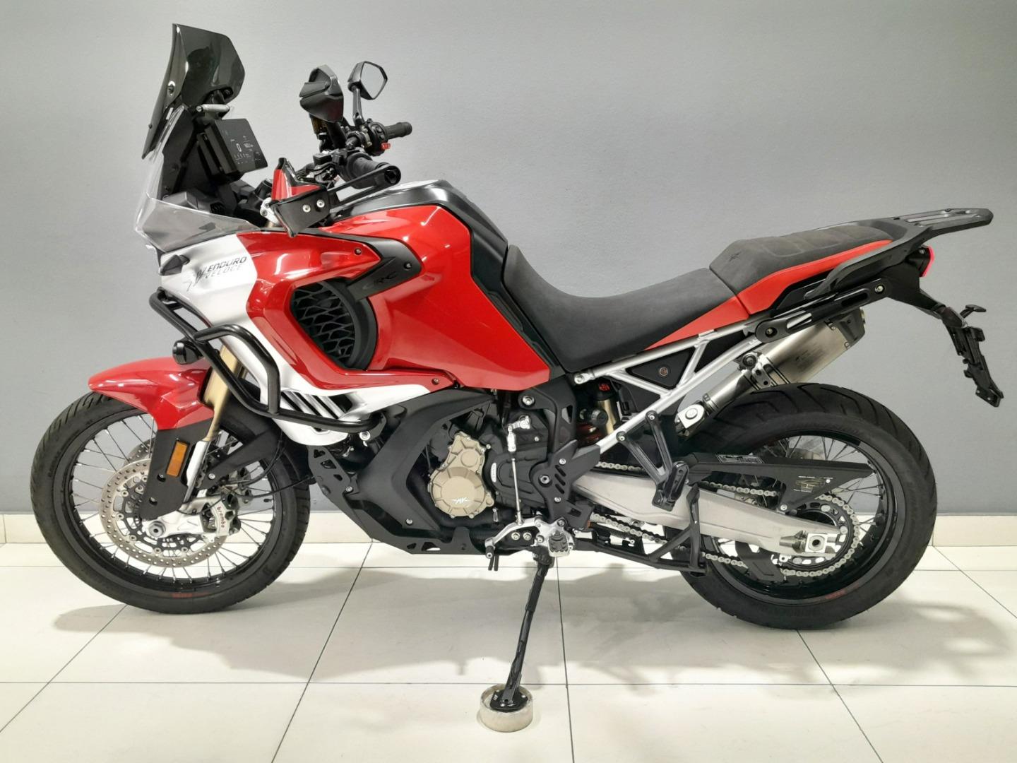 Mv Agusta 950 ENDURO VELOCE