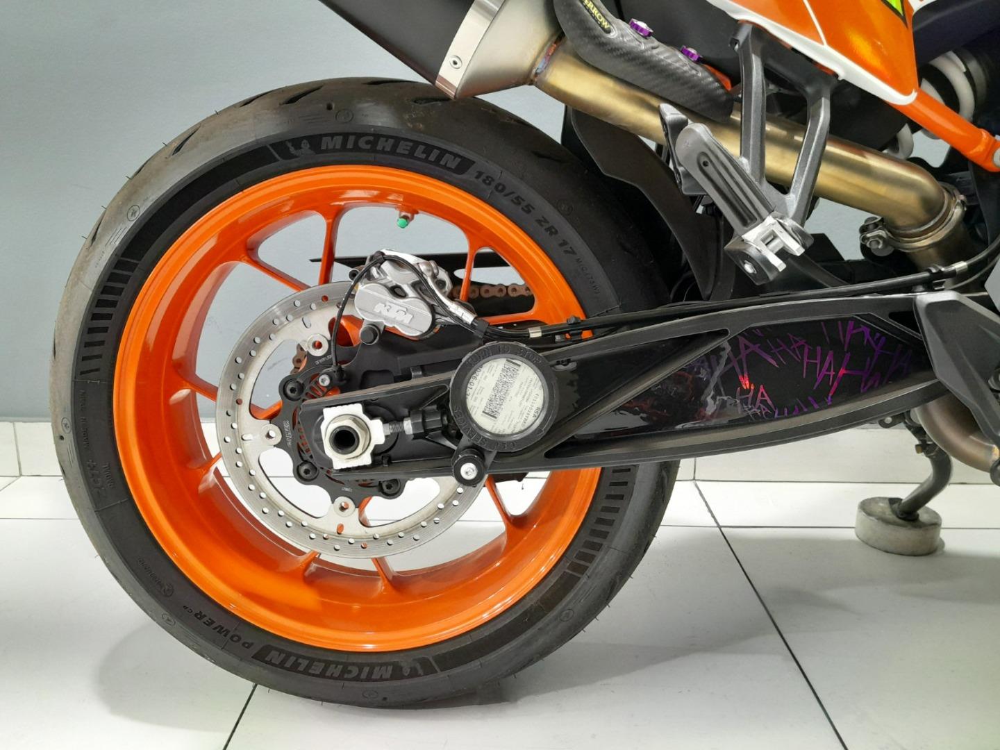 KTM 890 SMT