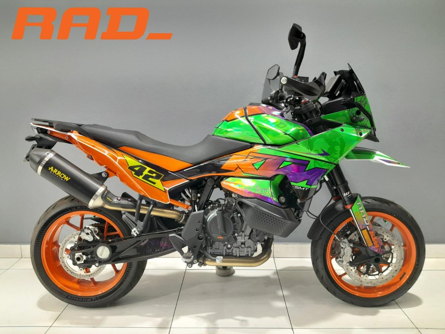 KTM 890 SMT