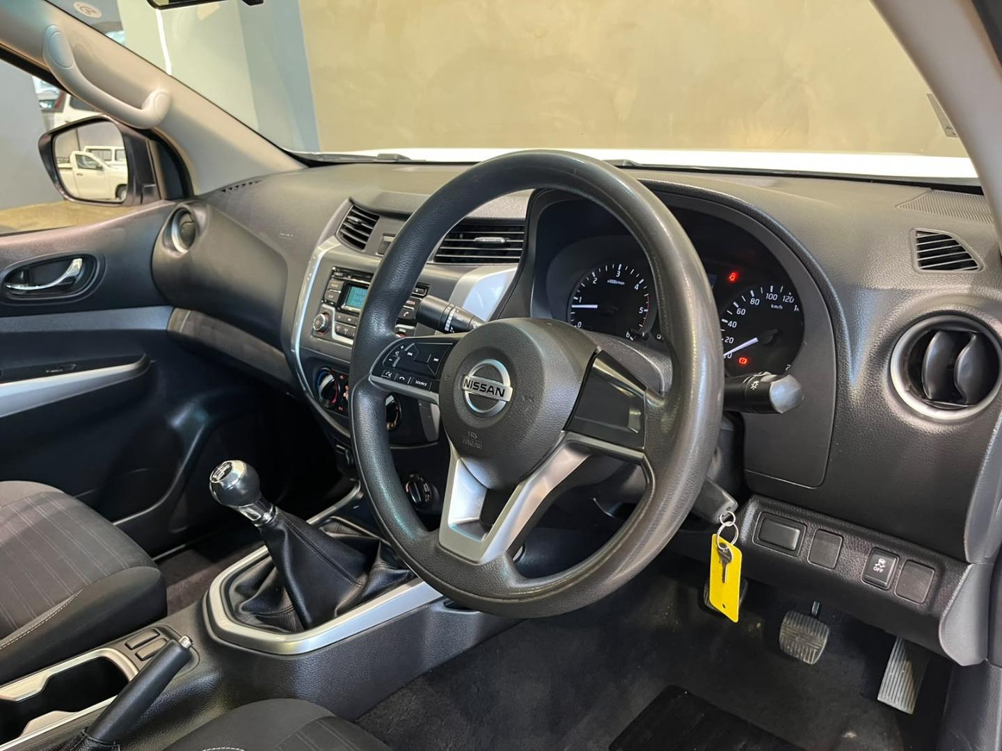 Nissan Navara 2.5DDTi Double Cab SE 4x4 APC Car Sales