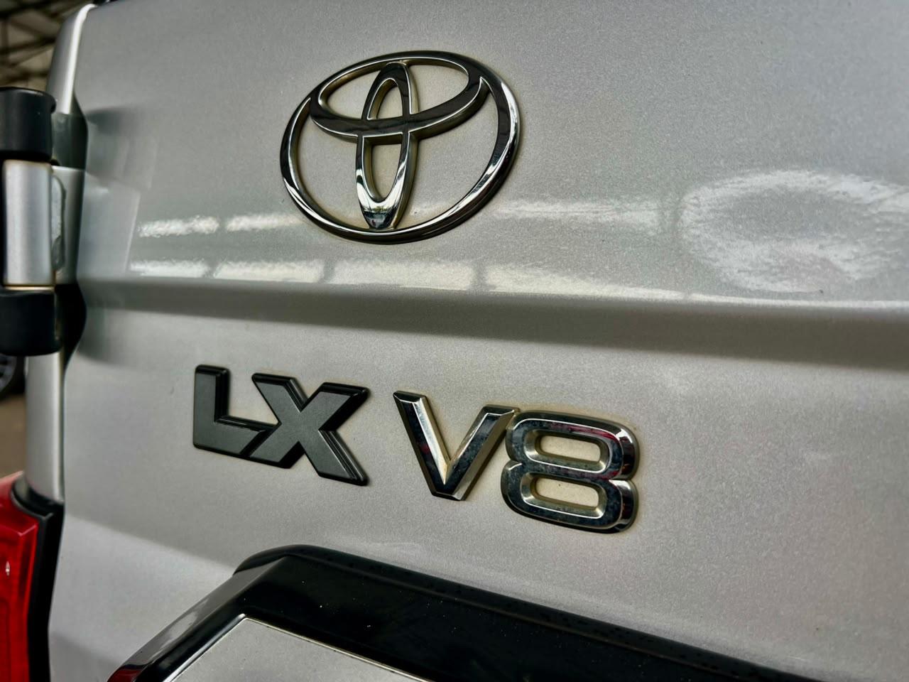Toyota Land Cruiser 76 4.5D-4D LX V8 Station Wagon Infinite Auto Gezina