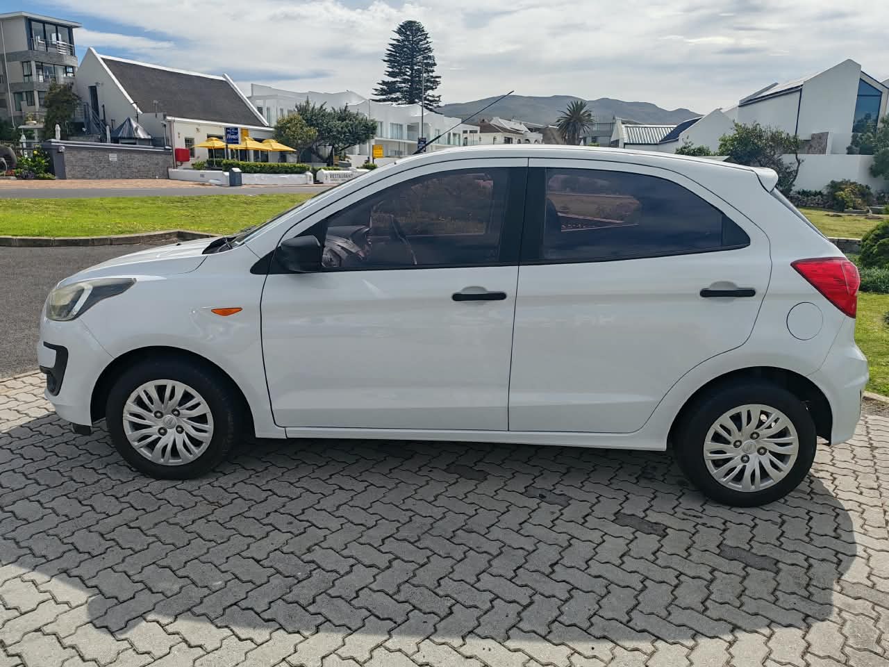 Ford Figo Hatch 1.5 Ambiente Rola Hermanus