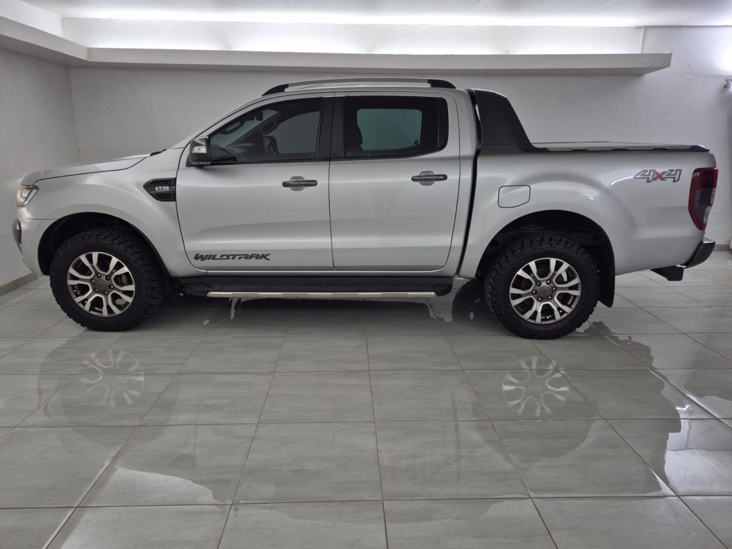 Ford Ranger 3.2TDCi Double Cab 4x4 Wildtrak Auto Lexus the Glen