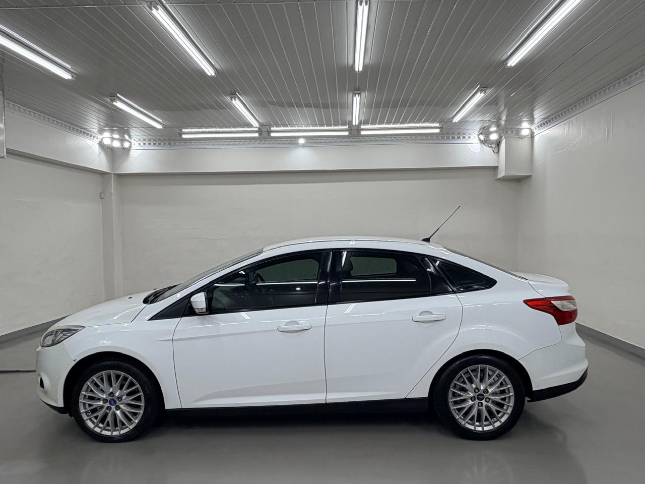 Ford Focus Hatch 1.6 Trend Auto Addicts