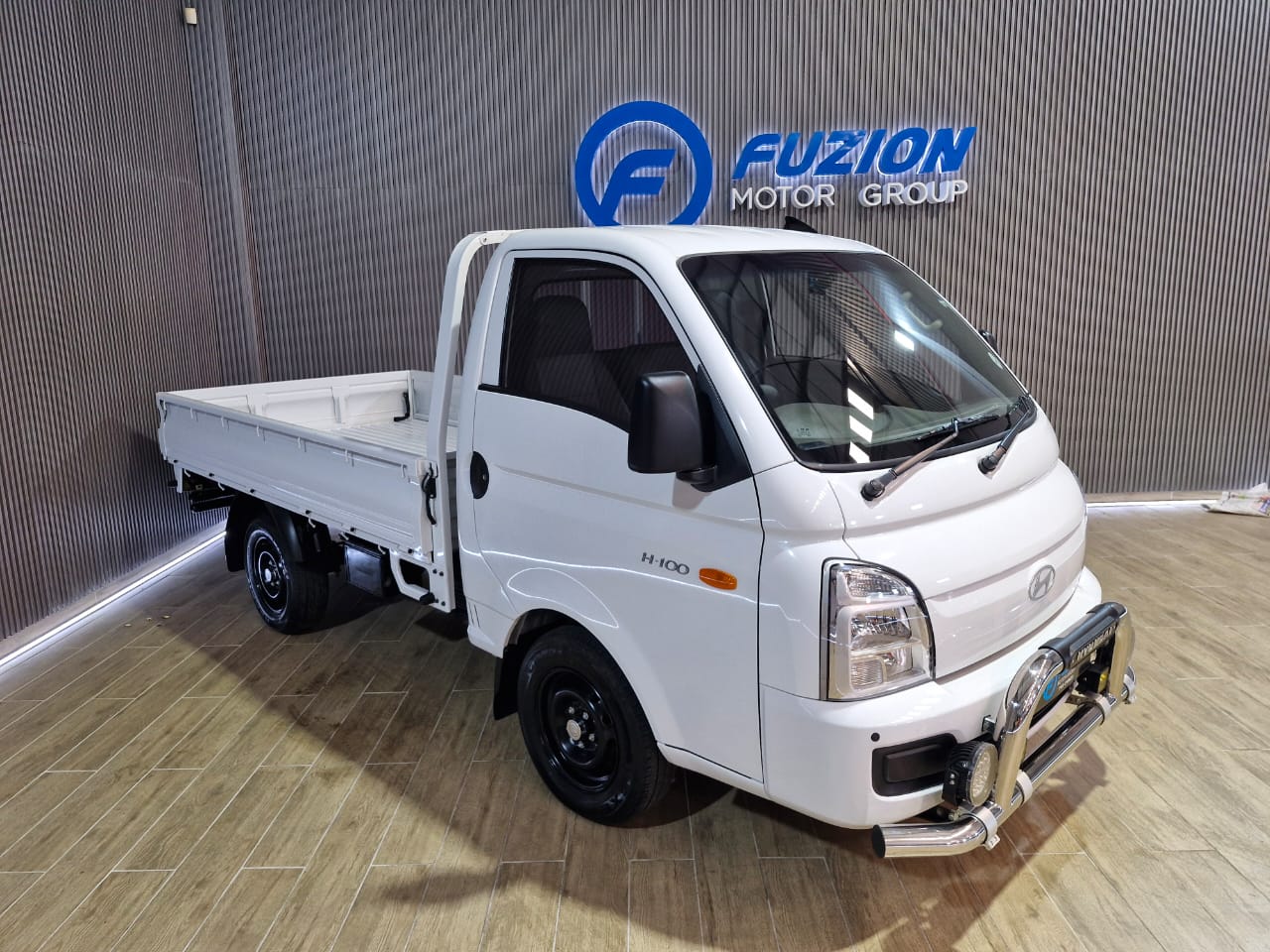 Hyundai H-100 Bakkie 2.6D Deck (Aircon) Fuzion Pre-owned Malmesbury