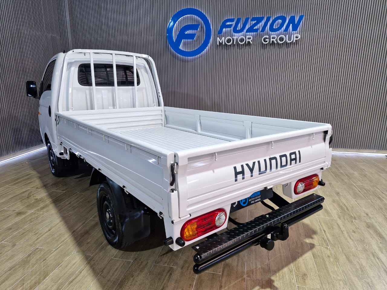 Hyundai H-100 Bakkie 2.6D Deck (Aircon) Fuzion Pre-owned Malmesbury