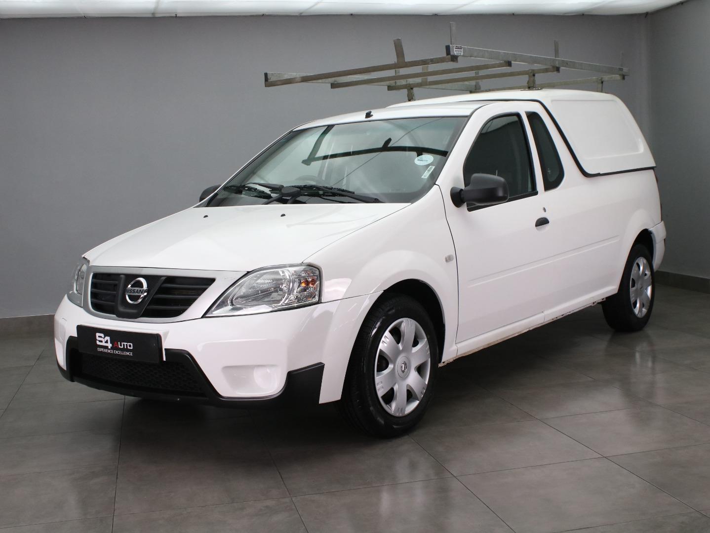 Nissan NP200 1.6i (Aircon) Safety Pack S4 Auto