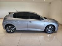 2022 Peugeot 208 1.2T Allure Auto, photo 5