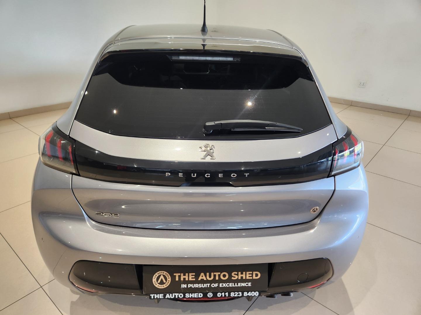 2022 Peugeot 208 1.2T Allure Auto, photo 3