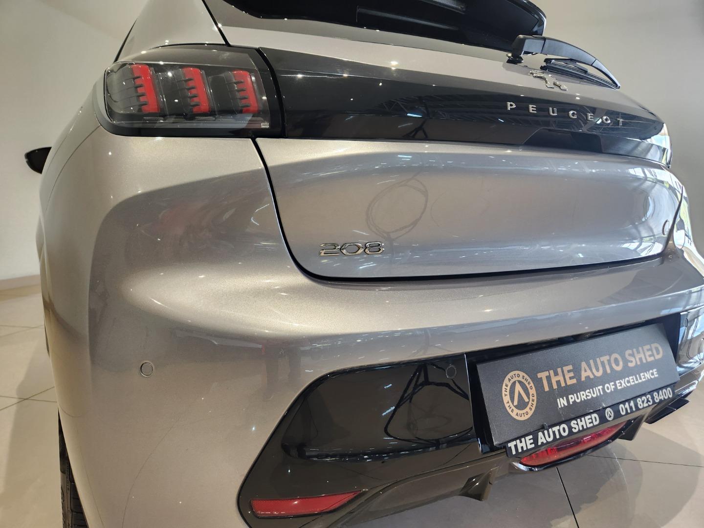 2022 Peugeot 208 1.2T Allure Auto, photo 11