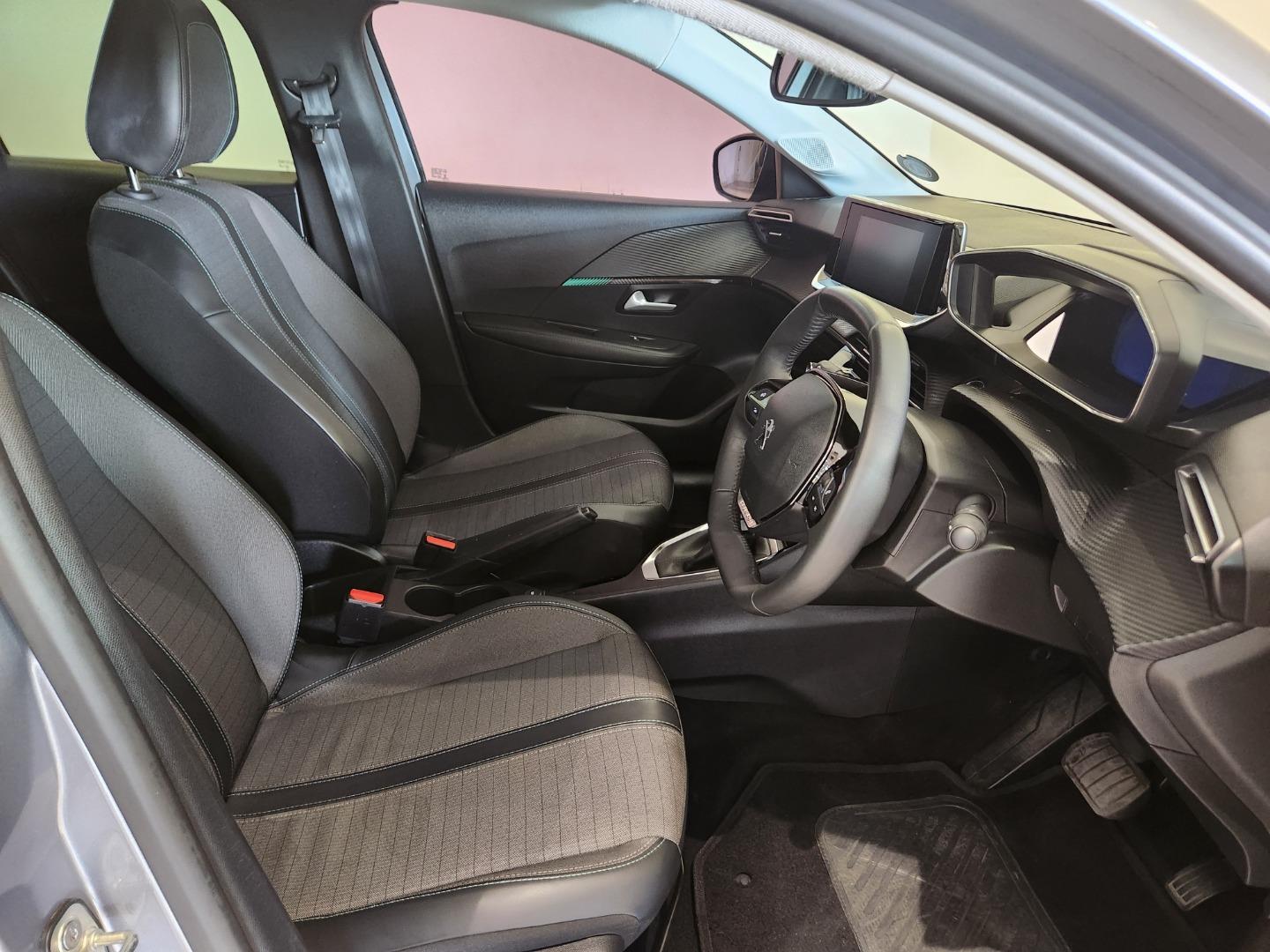 2022 Peugeot 208 1.2T Allure Auto, photo 21