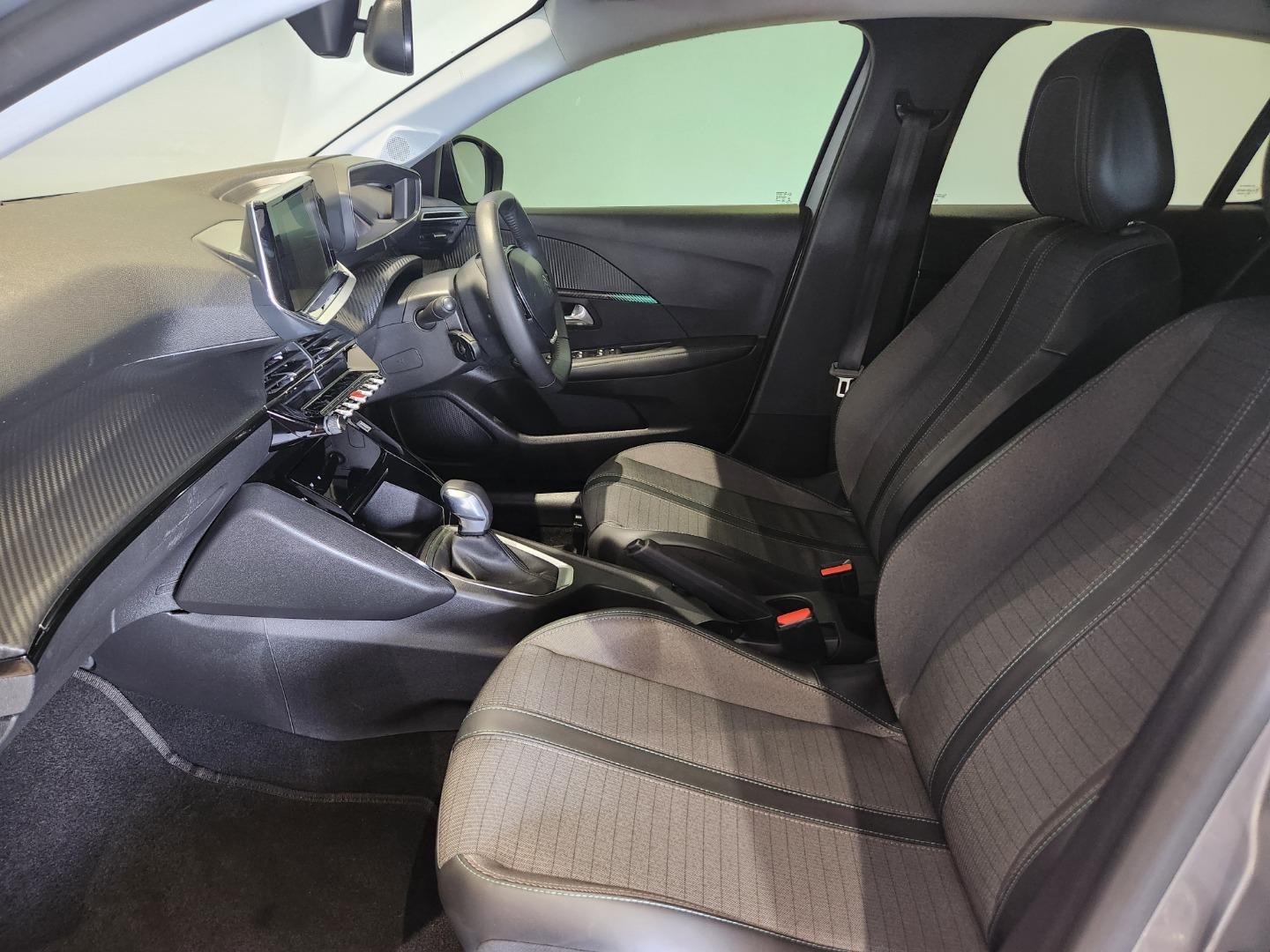 2022 Peugeot 208 1.2T Allure Auto, photo 27