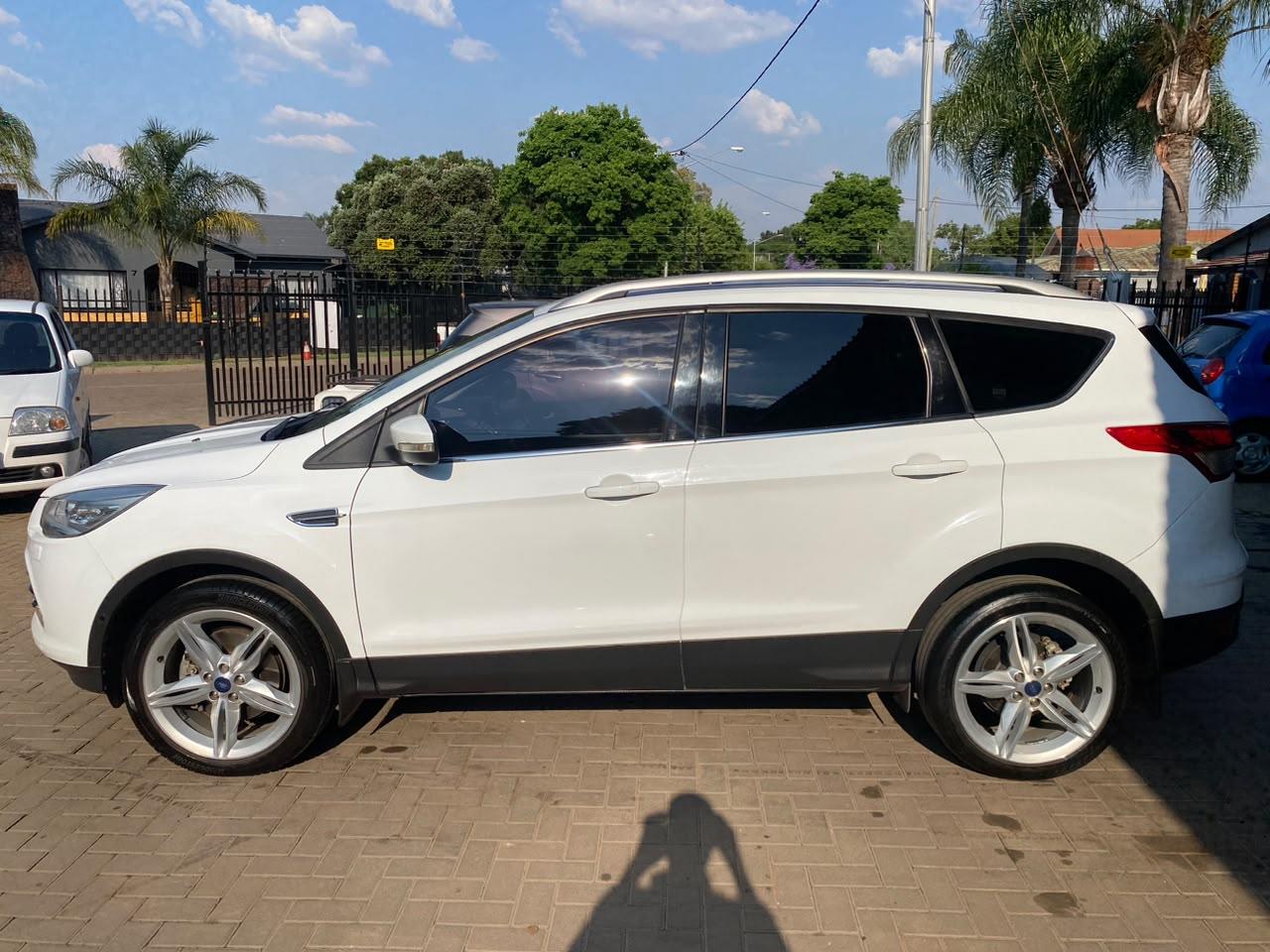 Ford Kuga 2.0TDCi AWD Titanium Pottie's 44 Motor Group