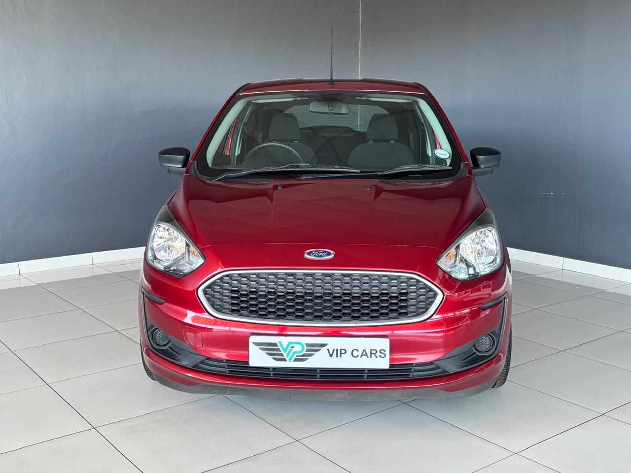 Ford Figo Hatch 1.5 Ambiente Vip Cars
