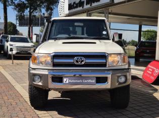 2014 Toyota Land Cruiser 76 4.5D-4D LX V8 Station Wagon for sale