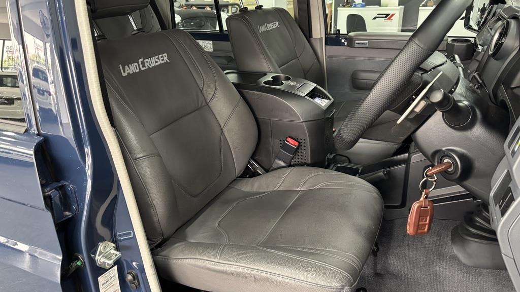 Toyota Land Cruiser 76 2.8GD-6 Station Wagon VX P1 Auto