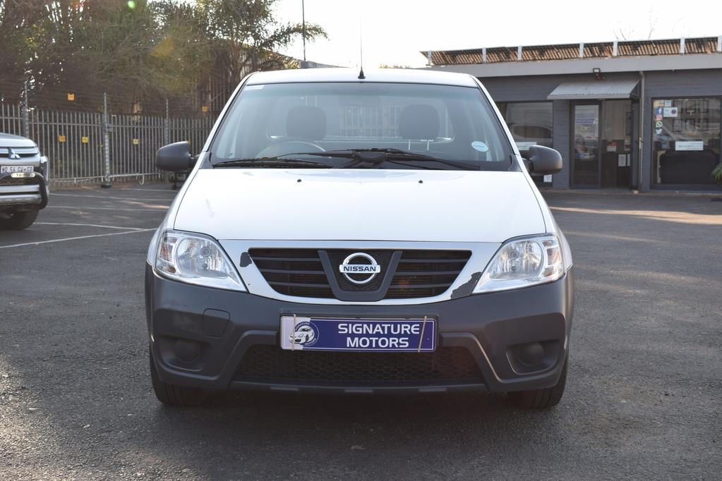 Nissan NP200 1.6i (Aircon) Safety Pack Signature Motors