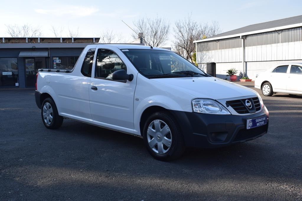 Nissan NP200 1.6i (Aircon) Safety Pack Signature Motors