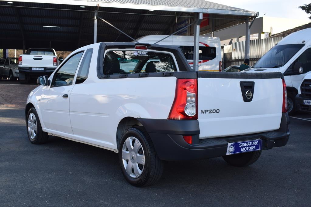 Nissan NP200 1.6i (Aircon) Safety Pack Signature Motors
