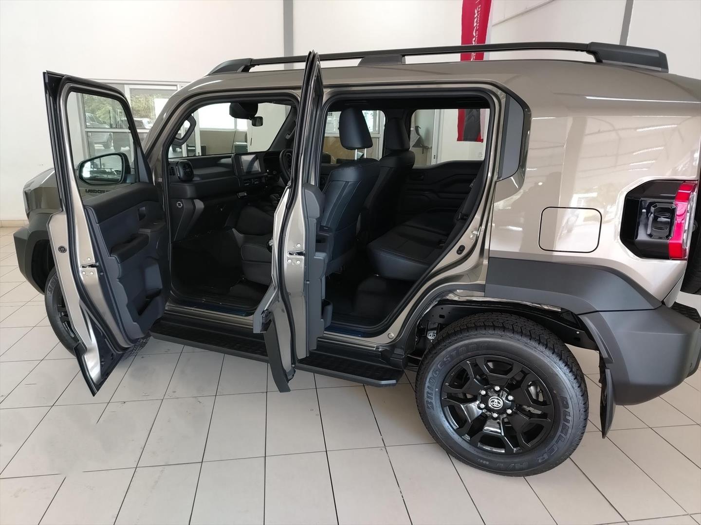 Toyota Land Cruiser FJ 2.7 4x4 VX NMI Toyota Stellenbosch