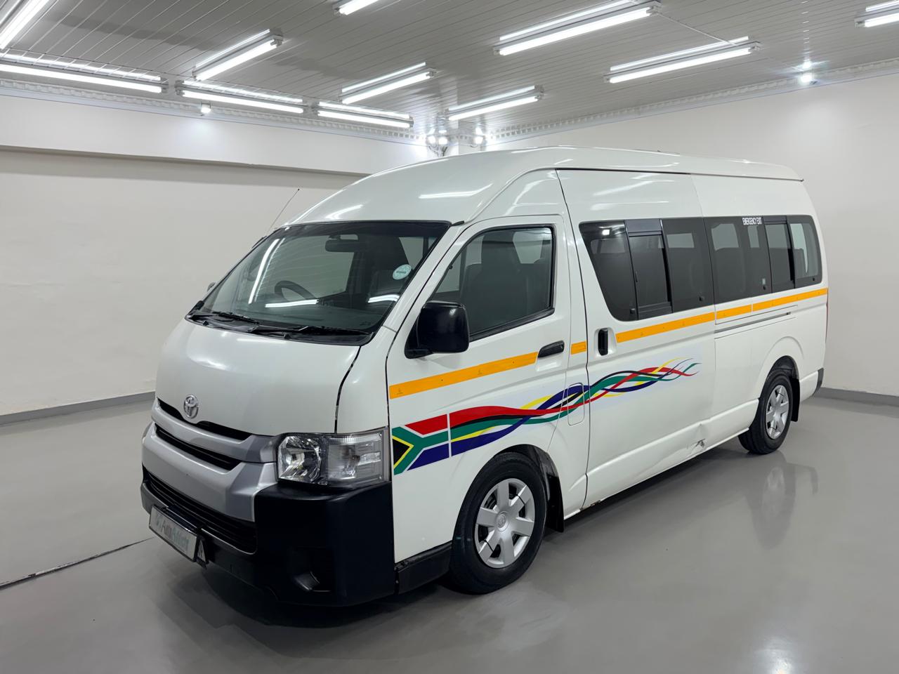 Toyota HiAce 2.5D-4D Ses-Fikile 16-seater Auto Addicts