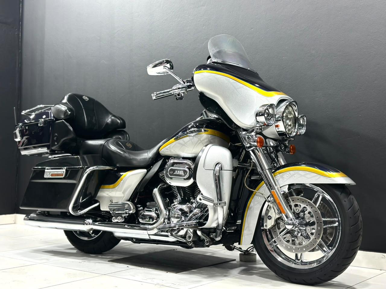 Harley-Davidson CVO Electra Glide