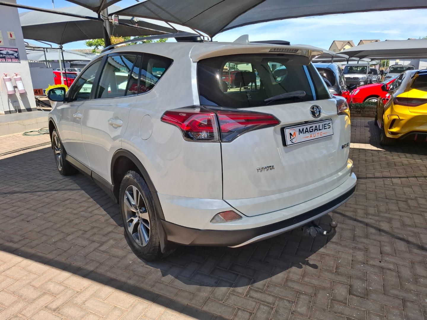 Toyota RAV4 2.0 GX Auto Magalies Auto