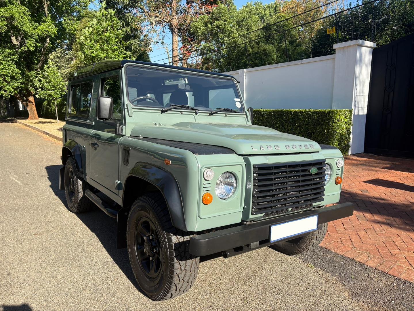 Land Rover Defender 90 TD Station Wagon