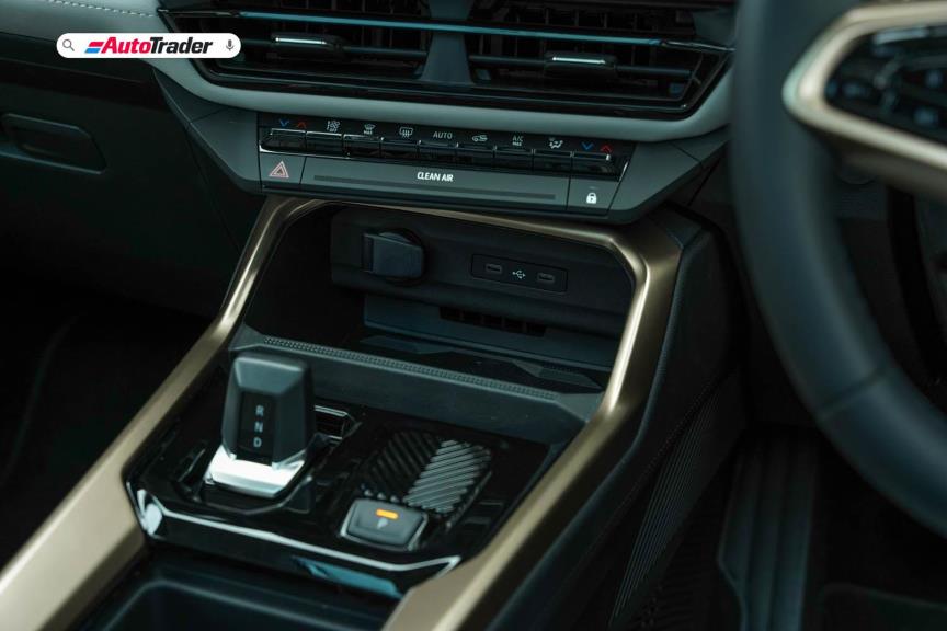 Nissan Tekton
