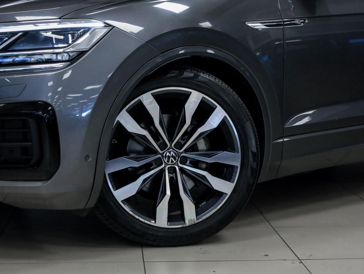 Volkswagen Touareg V6 TDI Executive R-Line Haval Woodmead