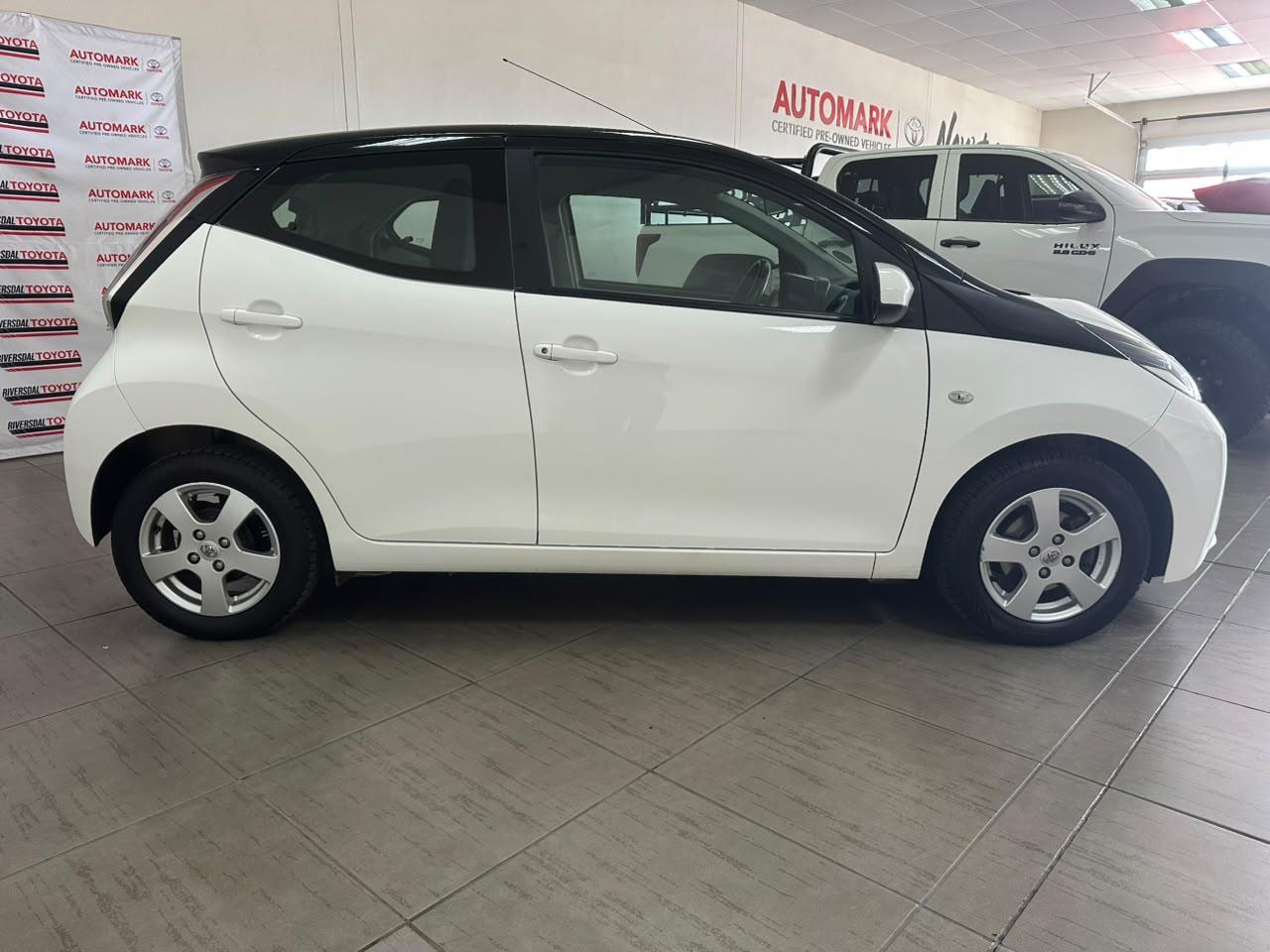 Toyota Aygo 1.0 X-Play Riversdal Toyota