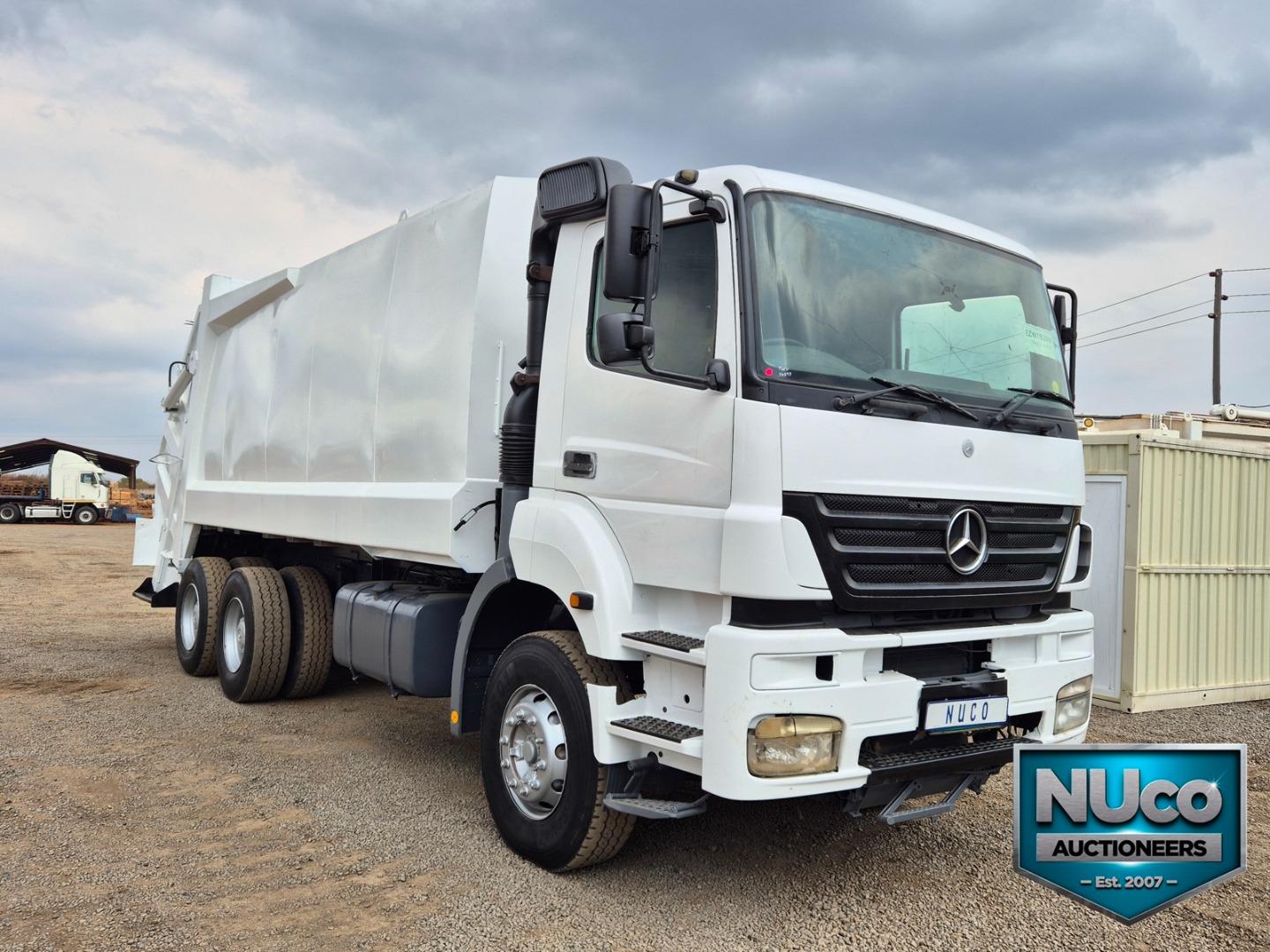 MERCEDES BENZ 3335 6X4 WASTE COMPACTOR TRUCK for sale in Centurion - ID ...