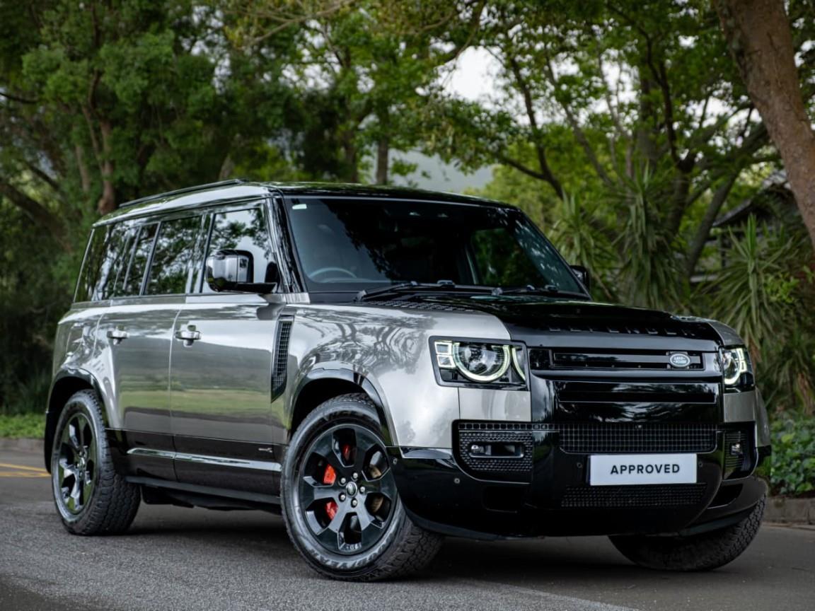 Land Rover Defender 110 D350 X Jaguar Land Rover George