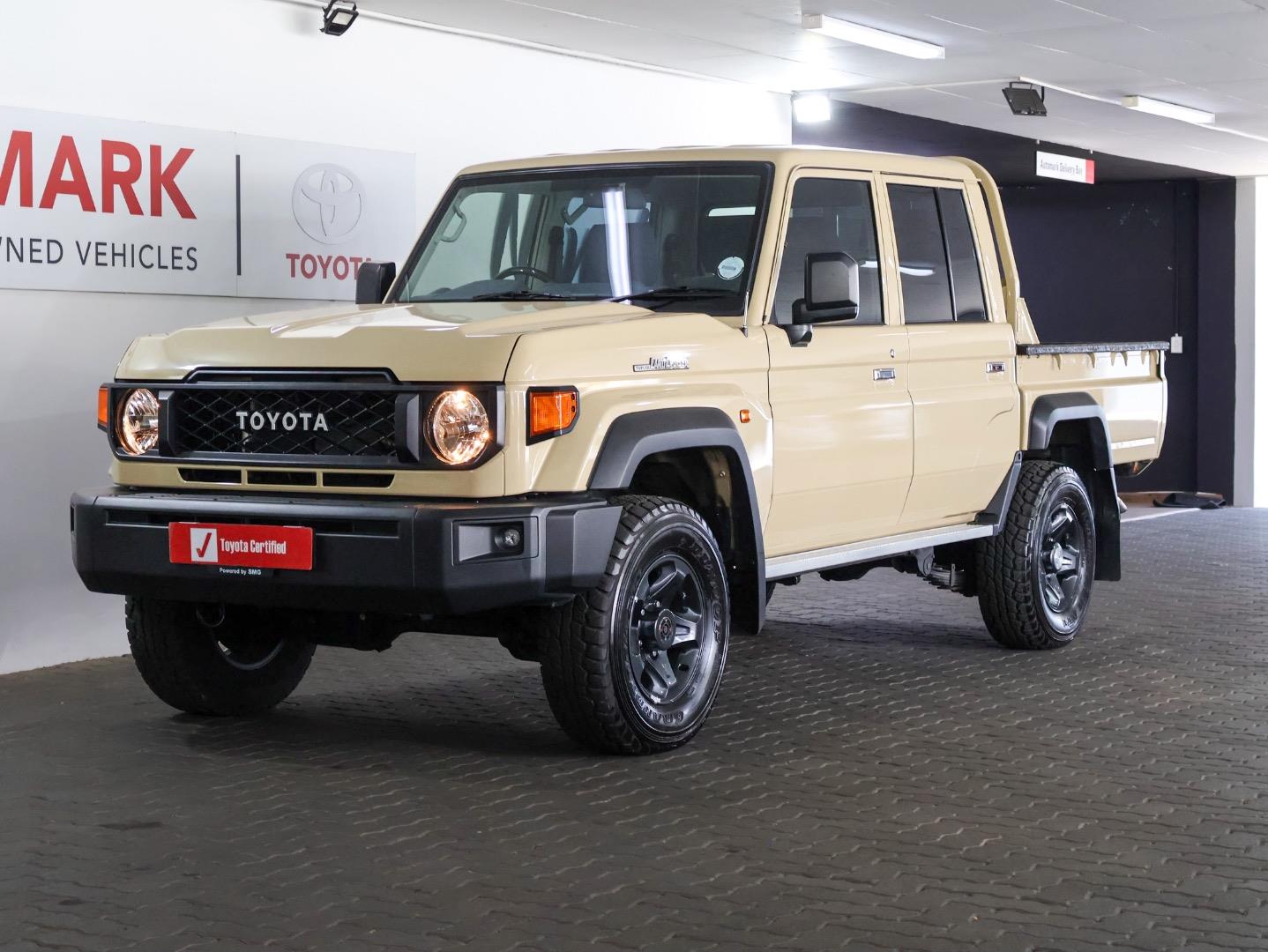 Toyota Land Cruiser 79 2.8GD-6 Double Cab Auto SMG Toyota Cresta