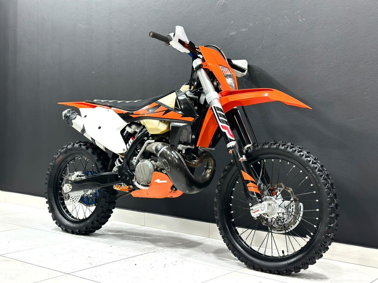 KTM 300