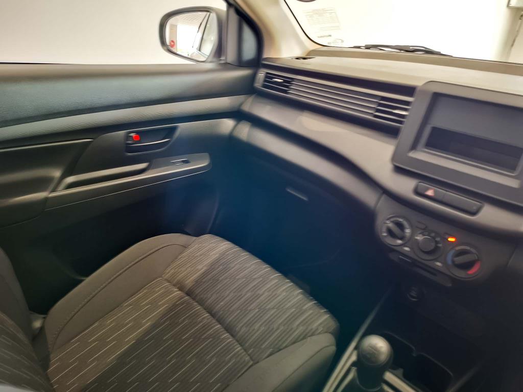 Toyota Rumion 1.5 S NTT Isuzu Makhado