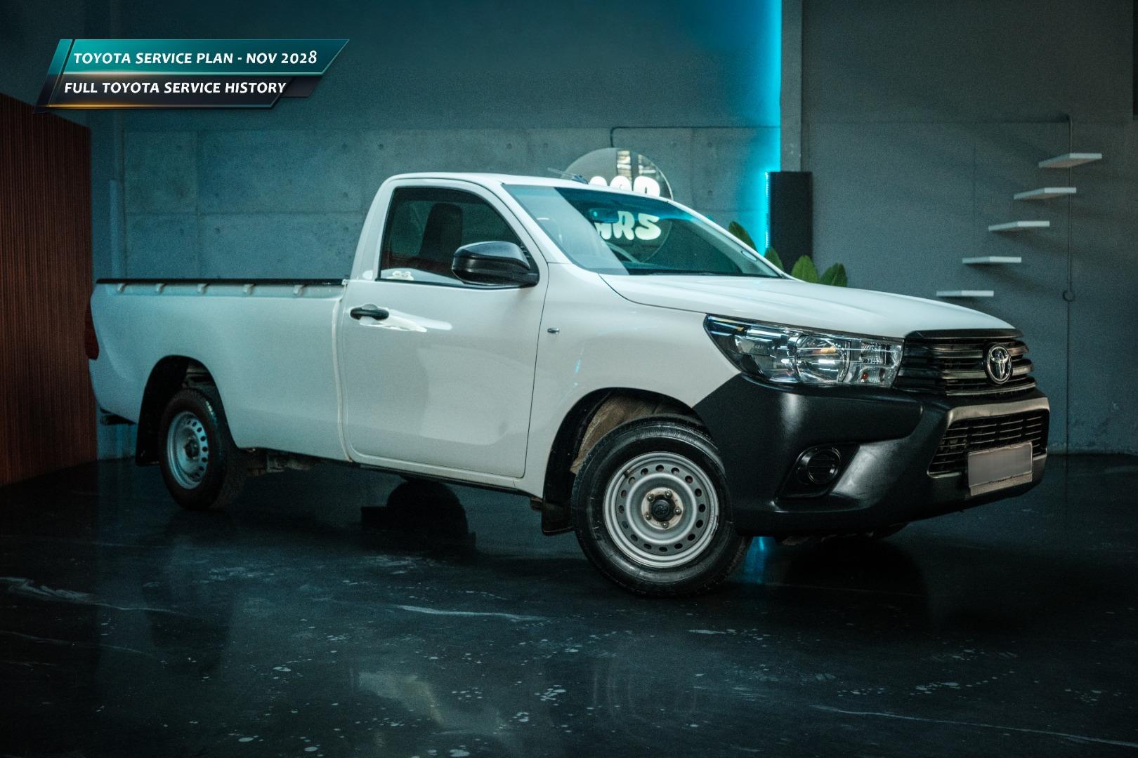 Toyota Hilux 2.4GD S (Aircon) Mad Cars