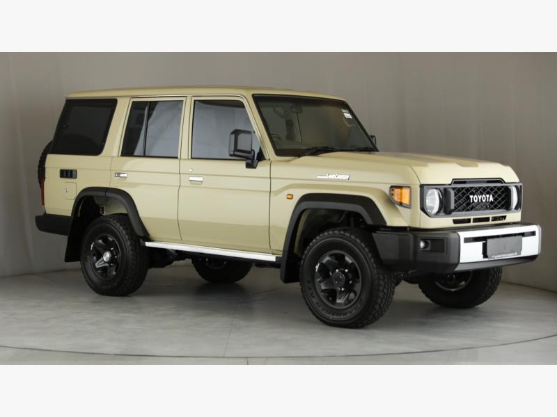Toyota Land Cruiser 76 2.8GD-6 Station Wagon LX Manual Halfway Toyota Fourways New Cars
