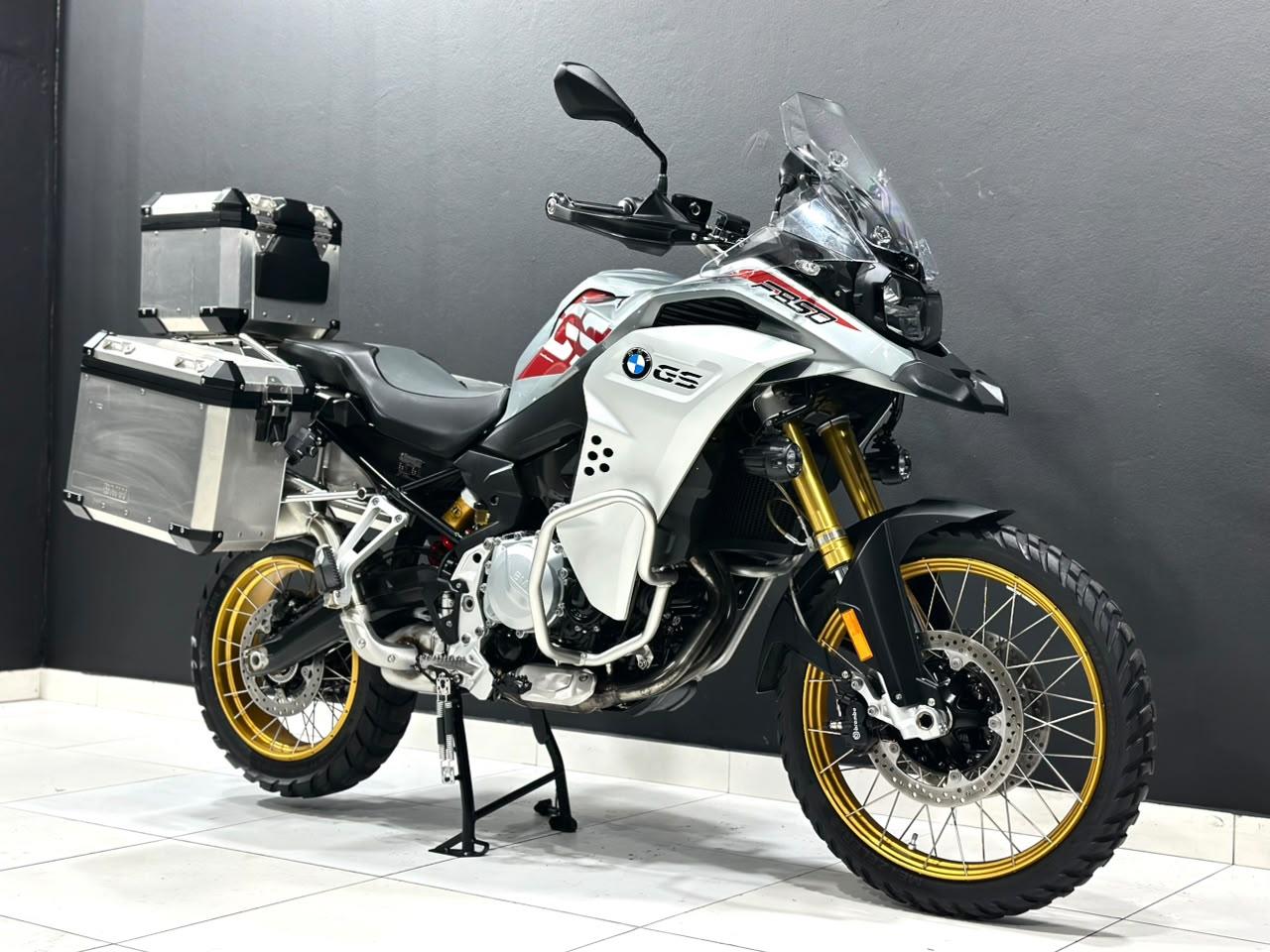 BMW F850