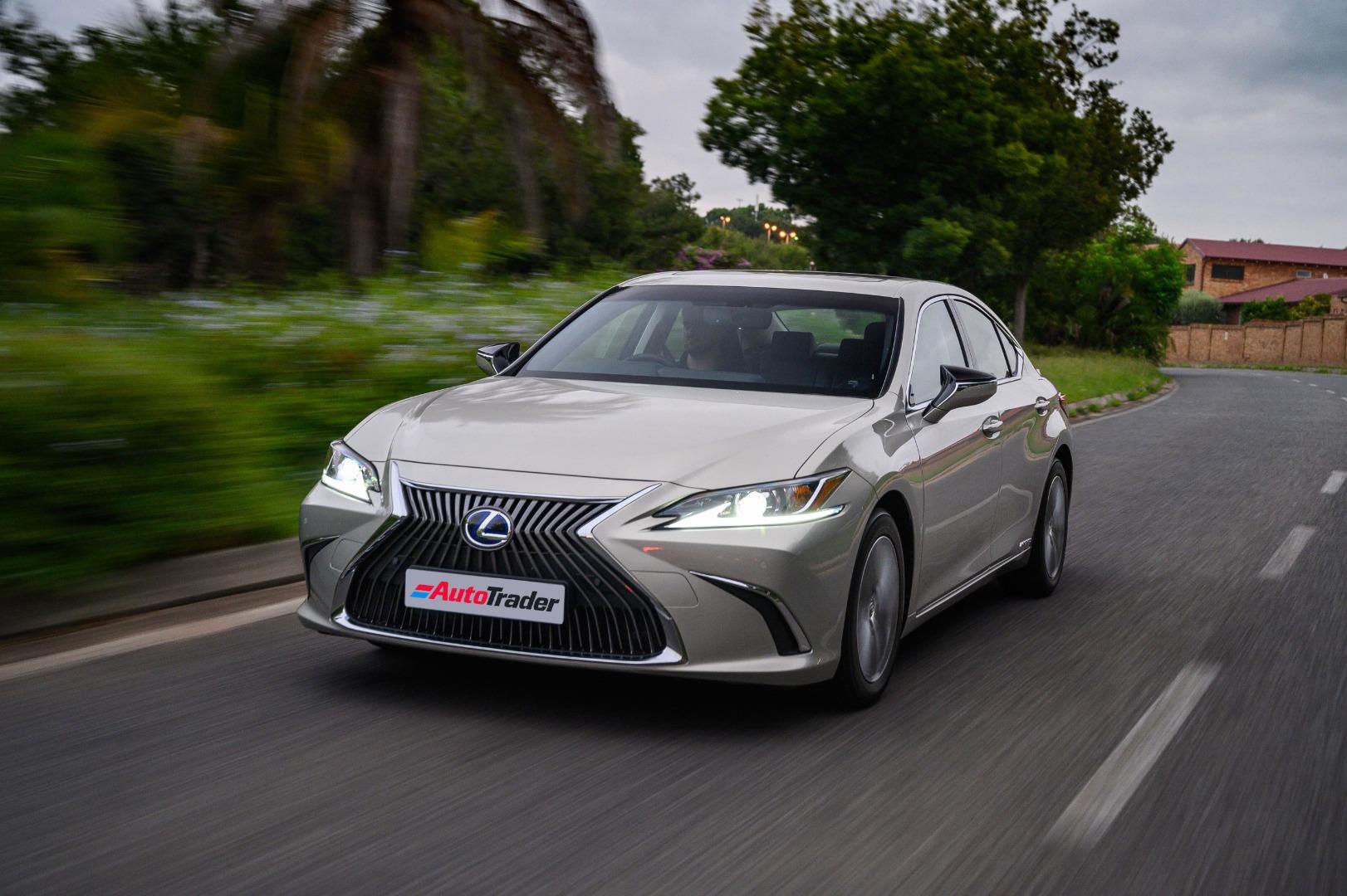 Lexus ES